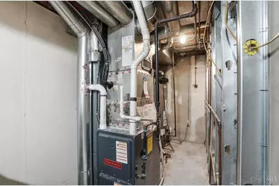 3595 Harvey Avenue, Cincinnati, OH 45229 - Photo 37