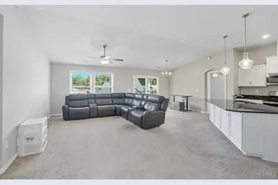 5870 Parkview Lane #301, Miami Township, OH 45150 - Photo 5