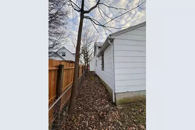 209 E Main Street, Blanchester, OH 45107 - Photo 3