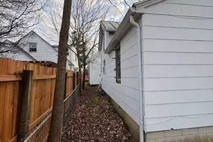 209 E Main St, Blanchester, OH 45107 - Photo 3