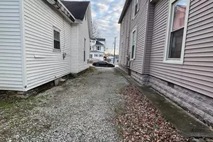 209 E Main St, Blanchester, OH 45107 - Photo 5