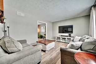 7046 Brady Ct, Liberty Township, OH 45044 - Photo 9