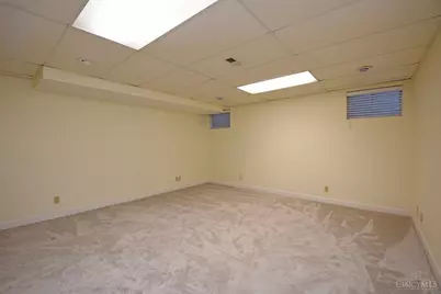 8083 Hetz Drive, Sycamore Township, OH 45242 - Photo 13