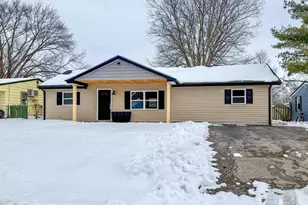 60 S Orchard Cir, Blanchester, OH 45107 - Photo 1