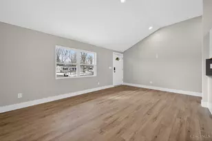 60 S Orchard Cir, Blanchester, OH 45107 - Photo 3