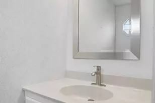 758 Stoneharbor Ln, Hamilton Township, OH 45039 - Photo 25