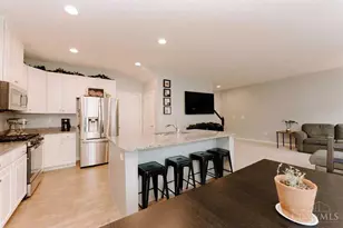 3297 Cres Falls Way, Maineville, OH 45039 - Photo 9