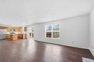 637 Ellen Dr, Union Township, OH 45255 - Photo 11