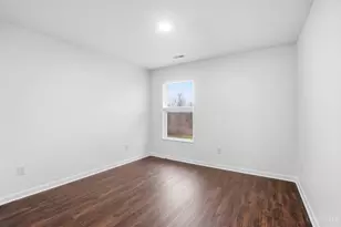 637 Ellen Dr, Union Township, OH 45255 - Photo 45