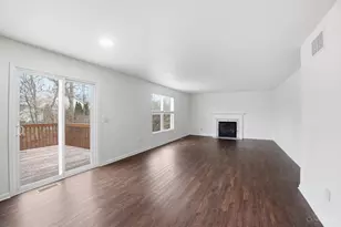 637 Ellen Dr, Union Township, OH 45255 - Photo 9