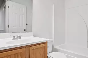 637 Ellen Dr, Union Township, OH 45255 - Photo 43