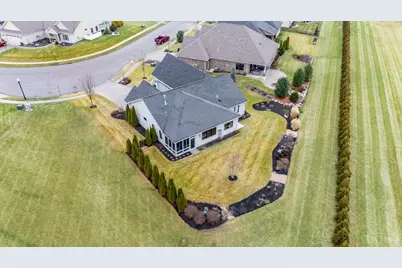 802 Pebble Place, Tipp City, OH 45371 - Photo 43