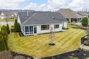 802 Pebble Pl, Tipp City, OH 45371 - Photo 3