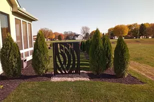 802 Pebble Pl, Tipp City, OH 45371 - Photo 37