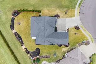 802 Pebble Pl, Tipp City, OH 45371 - Photo 55