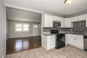 5581 Nightingale Ct, Fairfax, OH 45227 - Photo 3