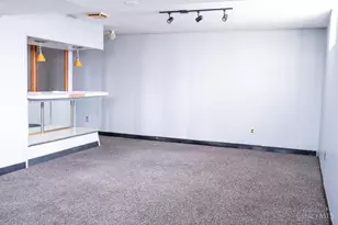 10737 Silverbrook Dr, Springfield Township, OH 45240 - Photo 13