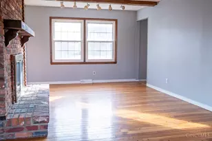 10737 Silverbrook Dr, Springfield Township, OH 45240 - Photo 9