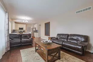 6864 Ruwes Oak Dr, Green Township, OH 45248 - Photo 17