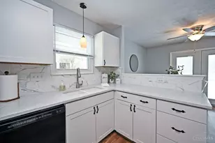 241 Hartford Ct, Hamilton Township, OH 45039 - Photo 17