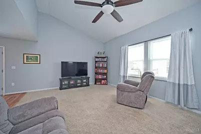 241 Hartford Court, Hamilton Township, OH 45039 - Photo 7