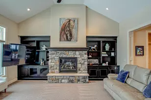 9428 Old Bridge Dr, Washington Twp, OH 45458 - Photo 13