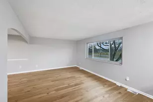 1632 Forester Dr, Springfield Township, OH 45240 - Photo 3