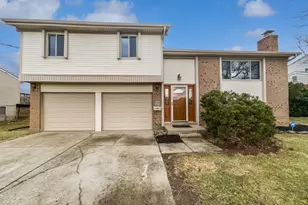 1632 Forester Dr, Springfield Township, OH 45240 - Photo 1