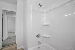 10240 Panola Dr, Woodlawn, OH 45215 - Photo 21