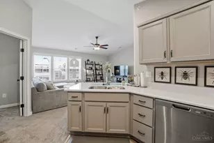 5882 Parkview Ln, Miami Township, OH 45150 - Photo 17