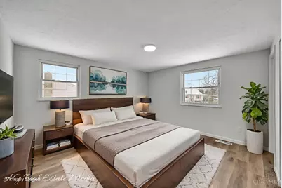 12167 Glencrest Court, Cincinnati, OH 45251 - Photo 9