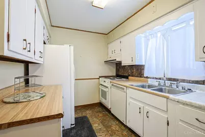 906 Garnoa Drive, Springfield Township, OH 45231 - Photo 13