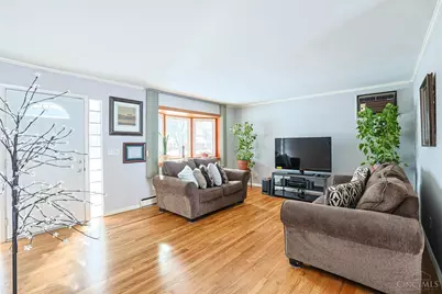 906 Garnoa Drive, Springfield Township, OH 45231 - Photo 5