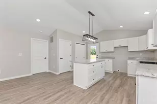 1236 Tupelo Dr, Franklin Township, OH 45171 - Photo 5