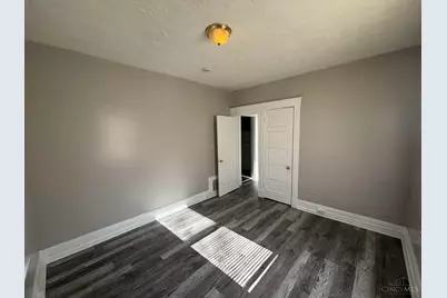 3671 Vine Street #4, Cincinnati, OH 45220 - Photo 5