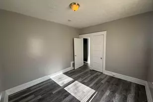 3671 Vine St, Cincinnati, OH 45220 - Photo 5