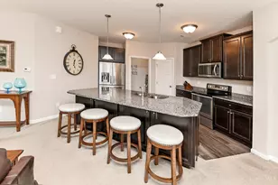 8041 Oakbridge Wy, Green Township, OH 45248 - Photo 19