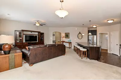 8041 Oakbridge Way #4-104, Green Township, OH 45248 - Photo 5
