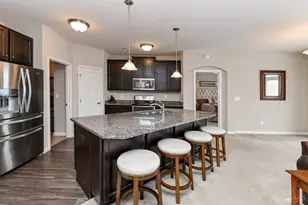 8041 Oakbridge Wy, Green Township, OH 45248 - Photo 17