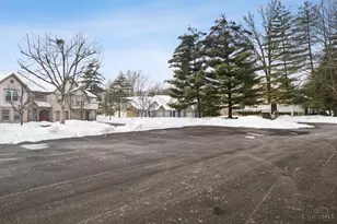 496 Mapleleaf Dr, Union Township, OH 45255 - Photo 25