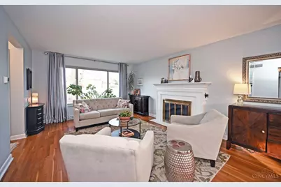 7311 Timberknoll Drive, Sycamore Township, OH 45242 - Photo 7