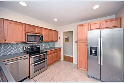 7311 Timberknoll Drive, Sycamore Township, OH 45242 - Photo 11