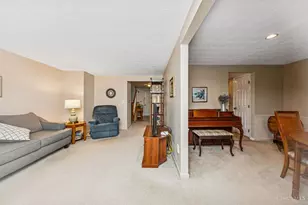 965 Woodlyn Dr N, Anderson Township, OH 45230 - Photo 9