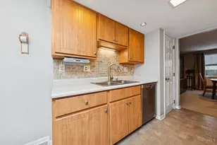 965 Woodlyn Dr N, Anderson Township, OH 45230 - Photo 11