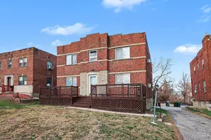 7119 Eastlawn Dr, Cincinnati, OH 45237 - Photo 3