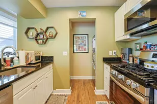 982 Hatch St, Cincinnati, OH 45208 - Photo 11