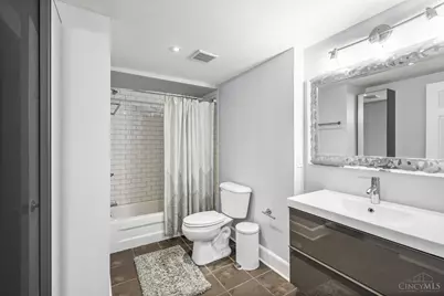 551 E Thirteenth Street #4, Cincinnati, OH 45202 - Photo 23