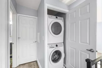 551 E Thirteenth Street #4, Cincinnati, OH 45202 - Photo 25