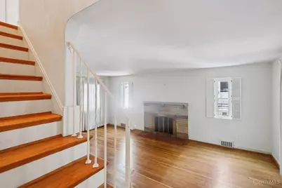 2806 Losantiridge, Columbia Township, OH 45213 - Photo 9