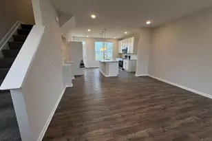 606 Brightview Pl, Forest Park, OH 45240 - Photo 5